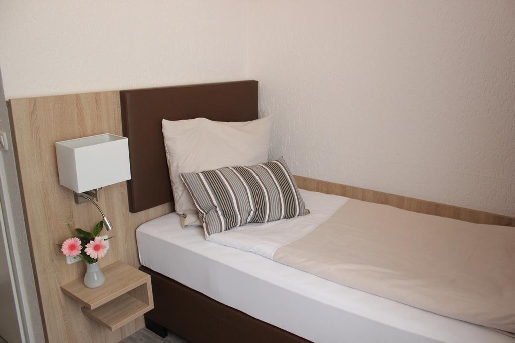 Hotel Restaurant Kromberg Remscheid Exteriör bild