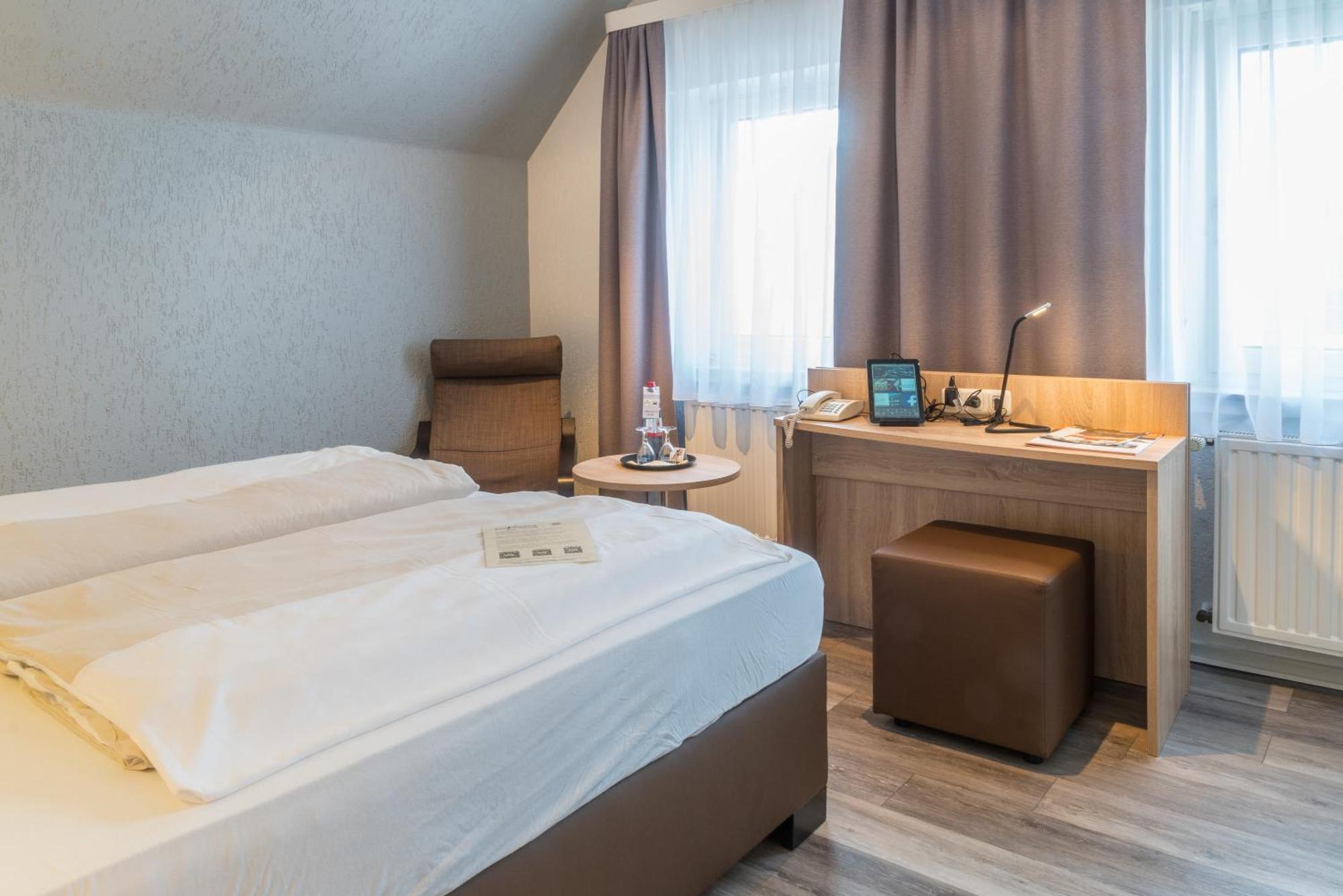 Hotel Restaurant Kromberg Remscheid Exteriör bild