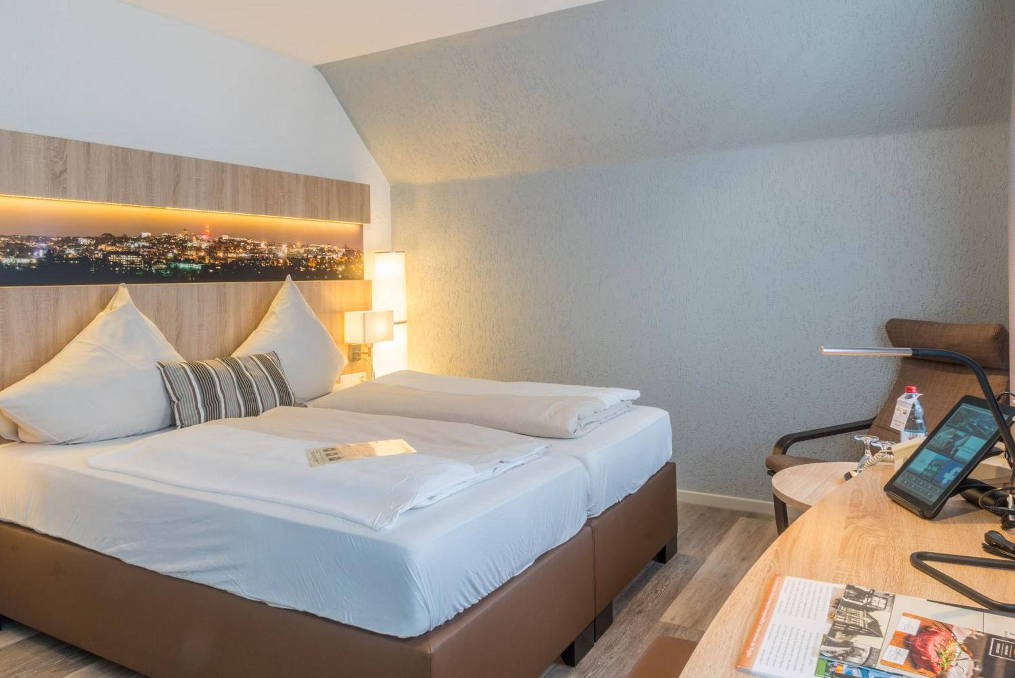 Hotel Restaurant Kromberg Remscheid Exteriör bild