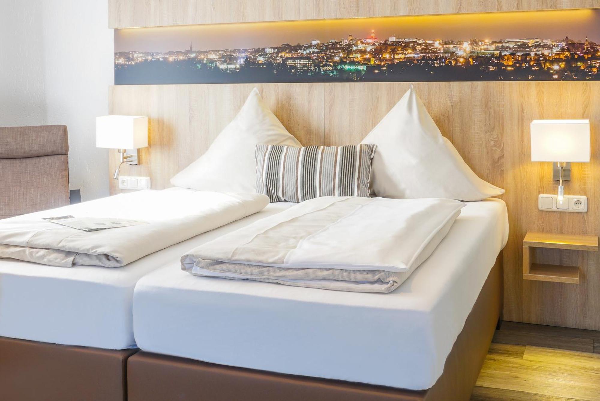 Hotel Restaurant Kromberg Remscheid Exteriör bild