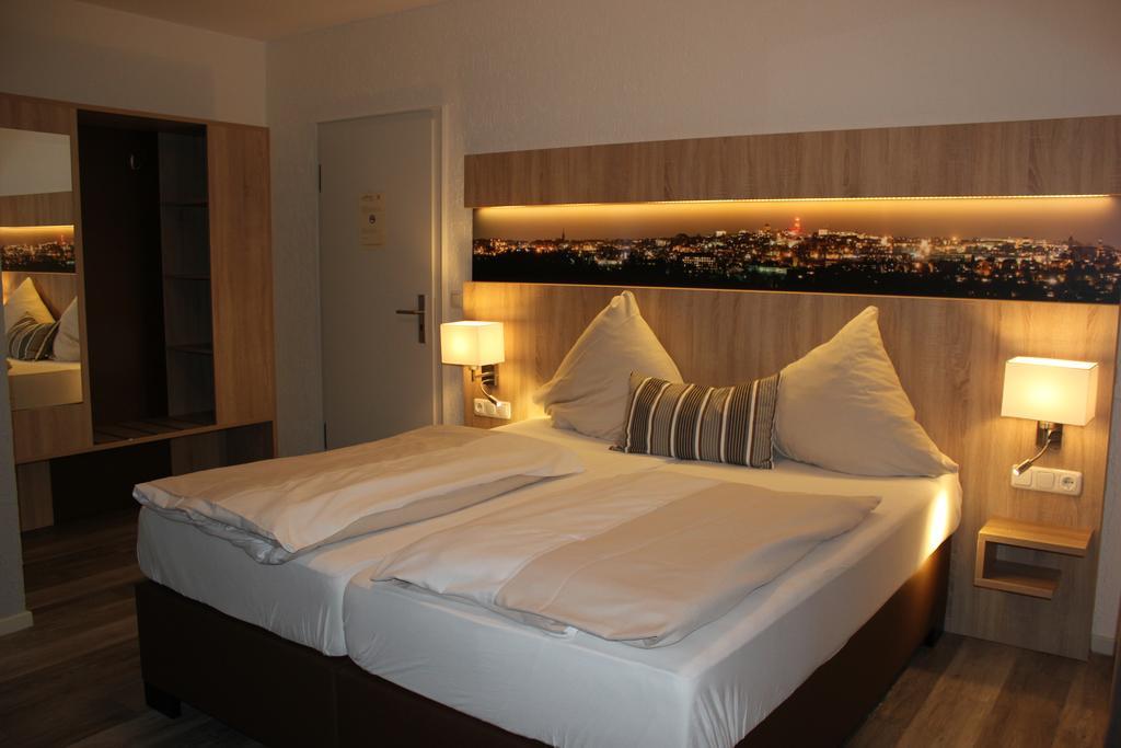 Hotel Restaurant Kromberg Remscheid Exteriör bild