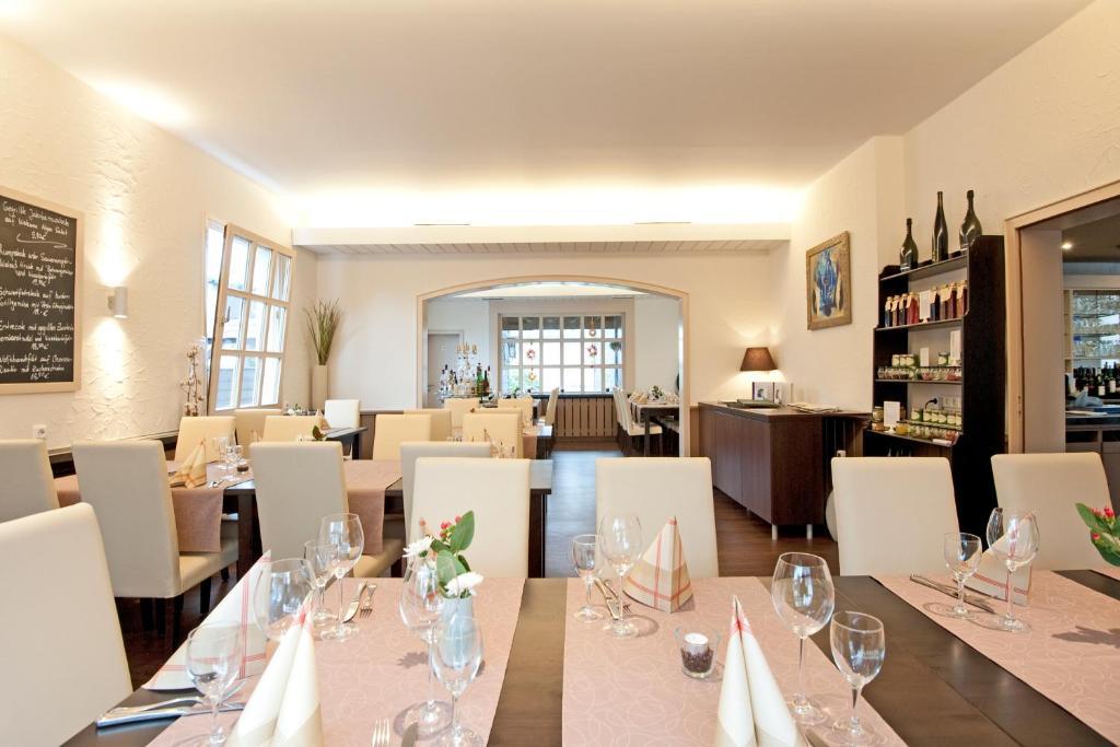 Hotel Restaurant Kromberg Remscheid Exteriör bild