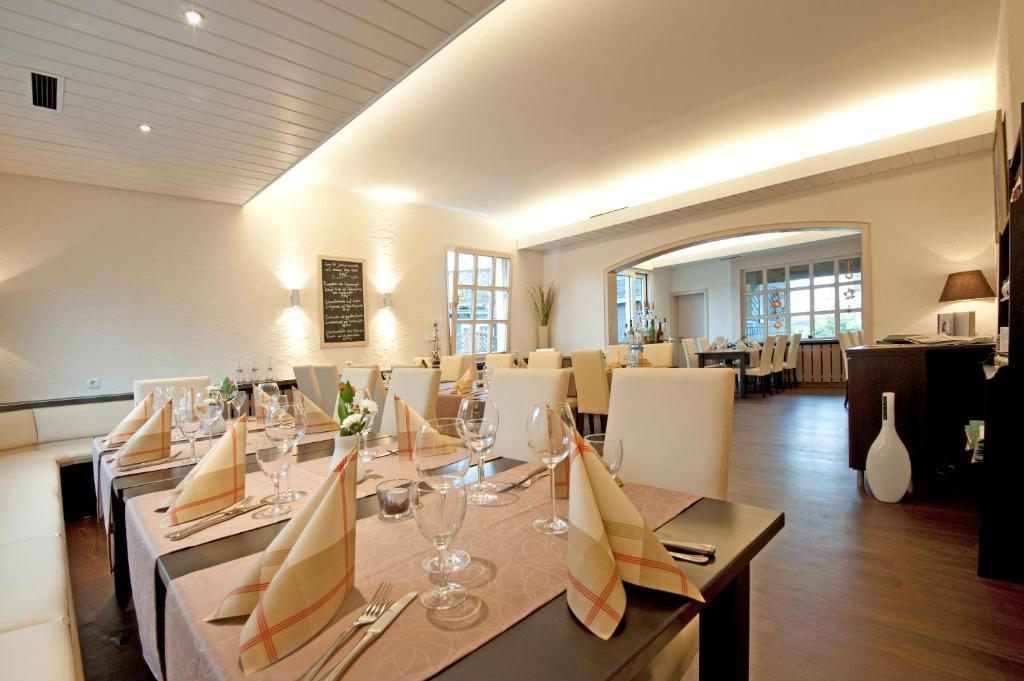 Hotel Restaurant Kromberg Remscheid Exteriör bild